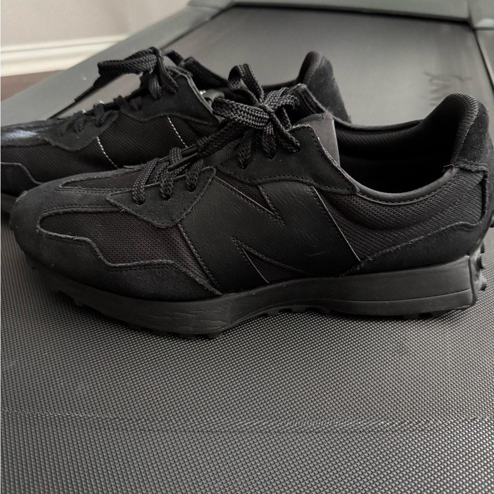 NB 327 triple Black size 11.5 US Men’s